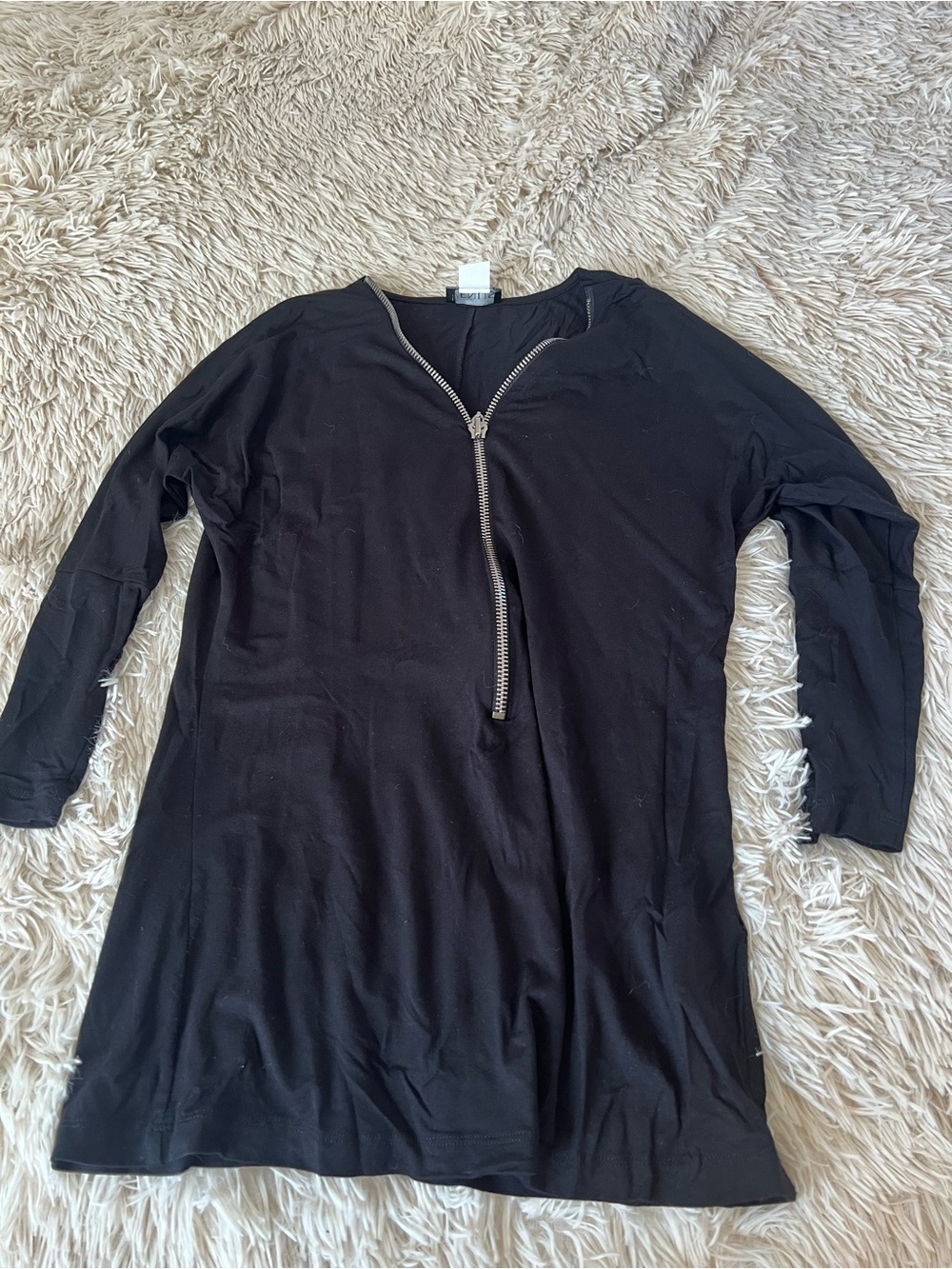 VENUS Black Long-Sleeve Zip-Front Tunic